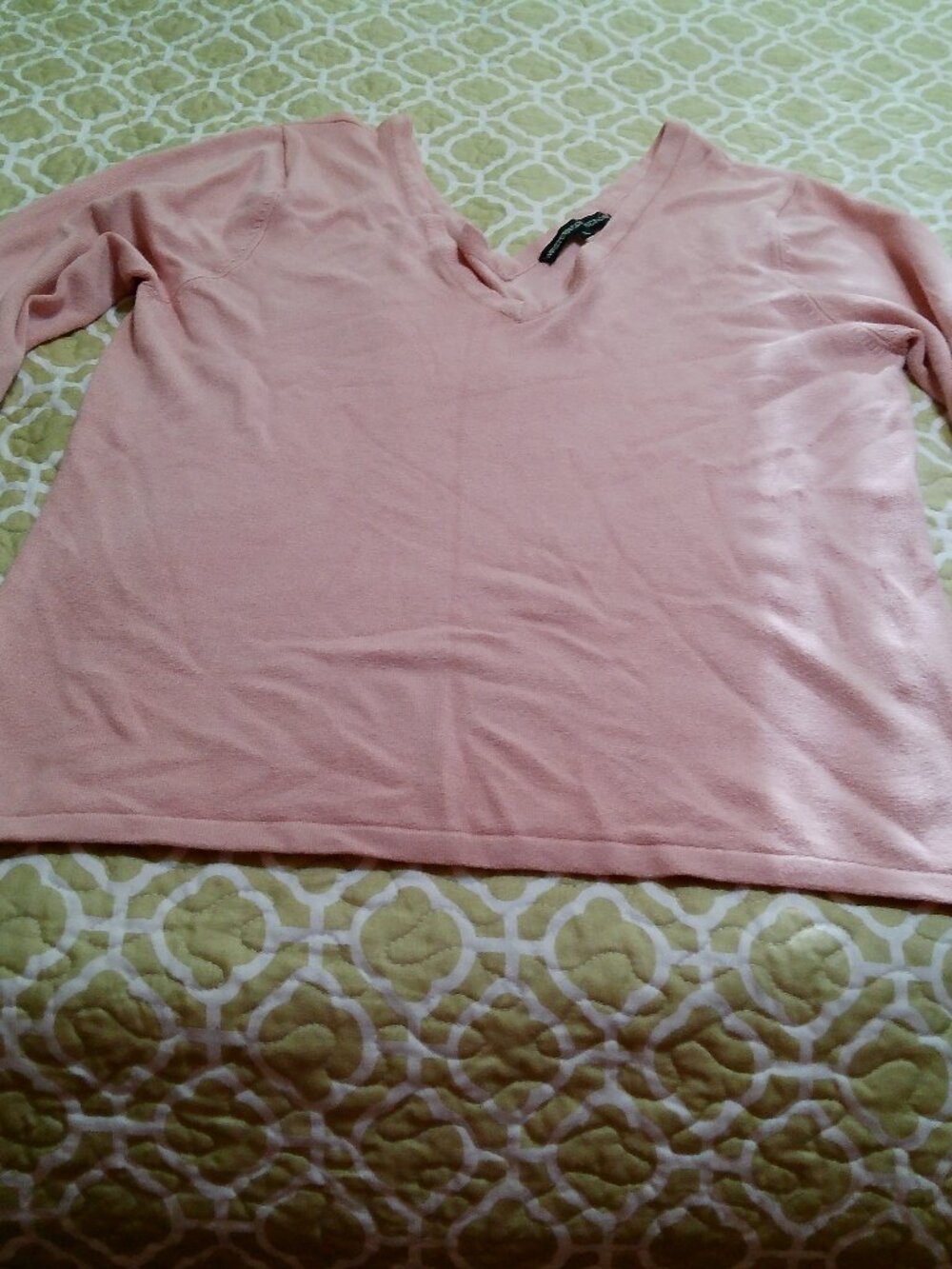 WESTERN CONNECTION LIGHT PINK SWEATER SIZE L GREAT CONDITION